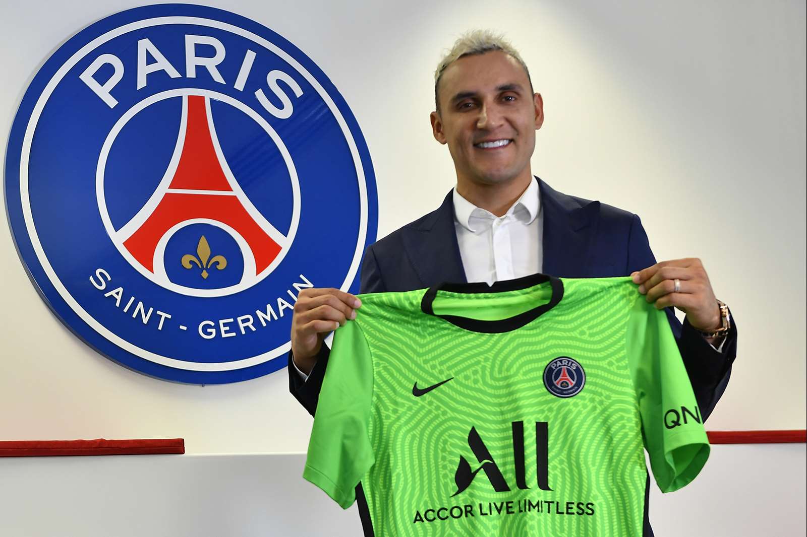 Keylor Navas perpanjang kontrak hingga 2024 | Paris Saint-Germain